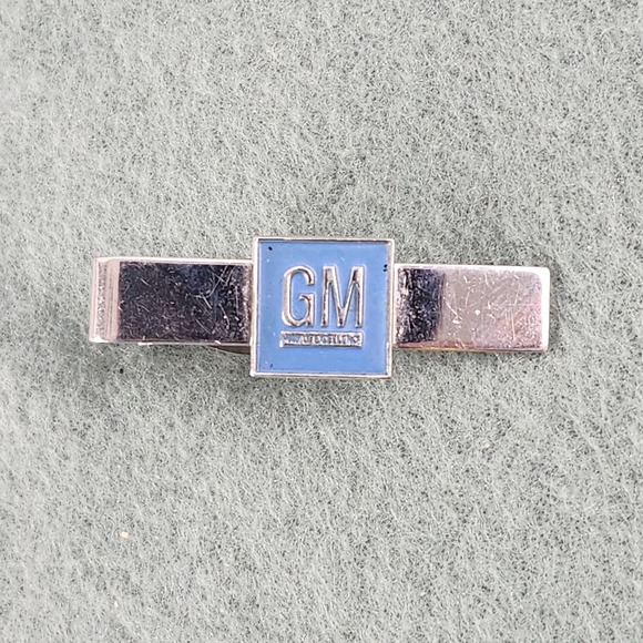 Collectible GM General Motors Logo Automotive Tie Clip VINTAGE 60's 70's